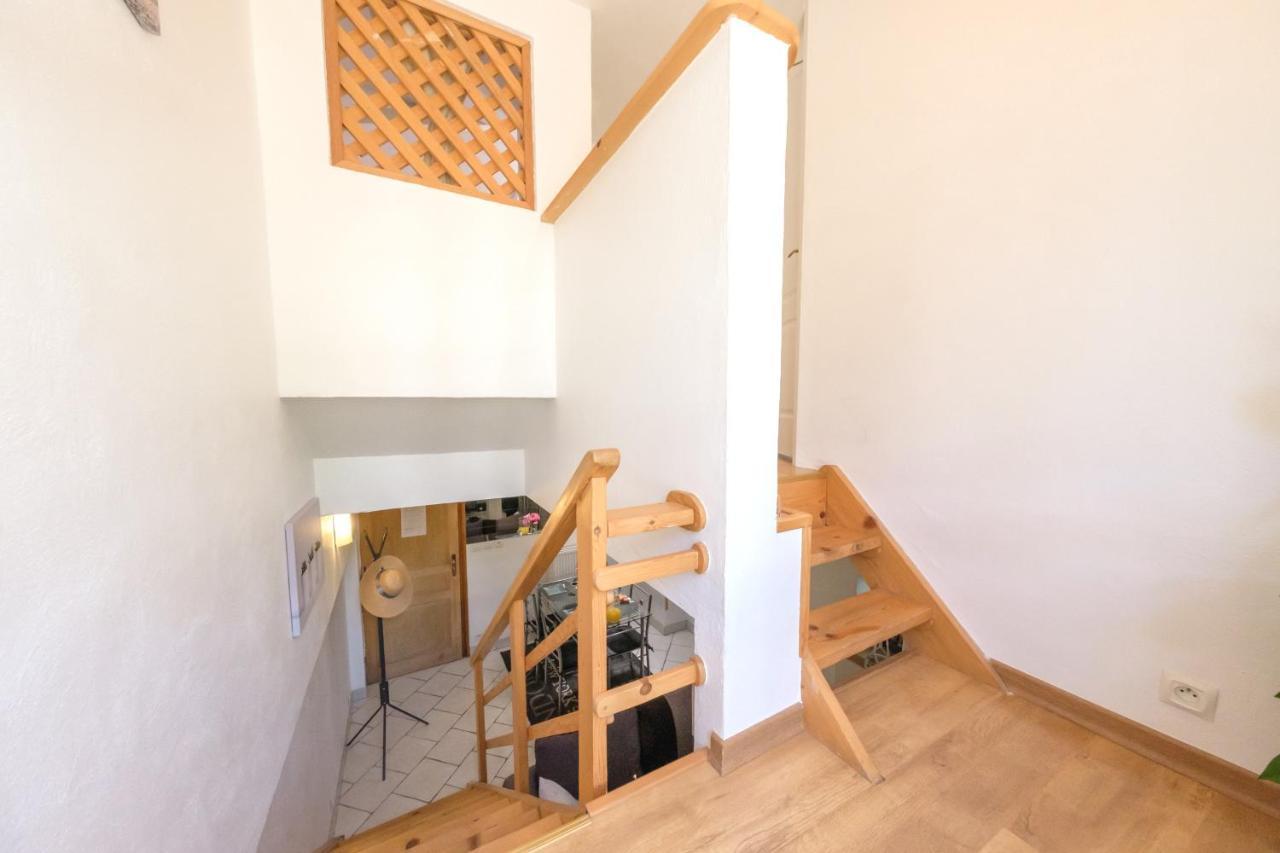 Beau Duplex: Cozy 3-Star Gite with Netflix and Parking Albertville Exterior photo